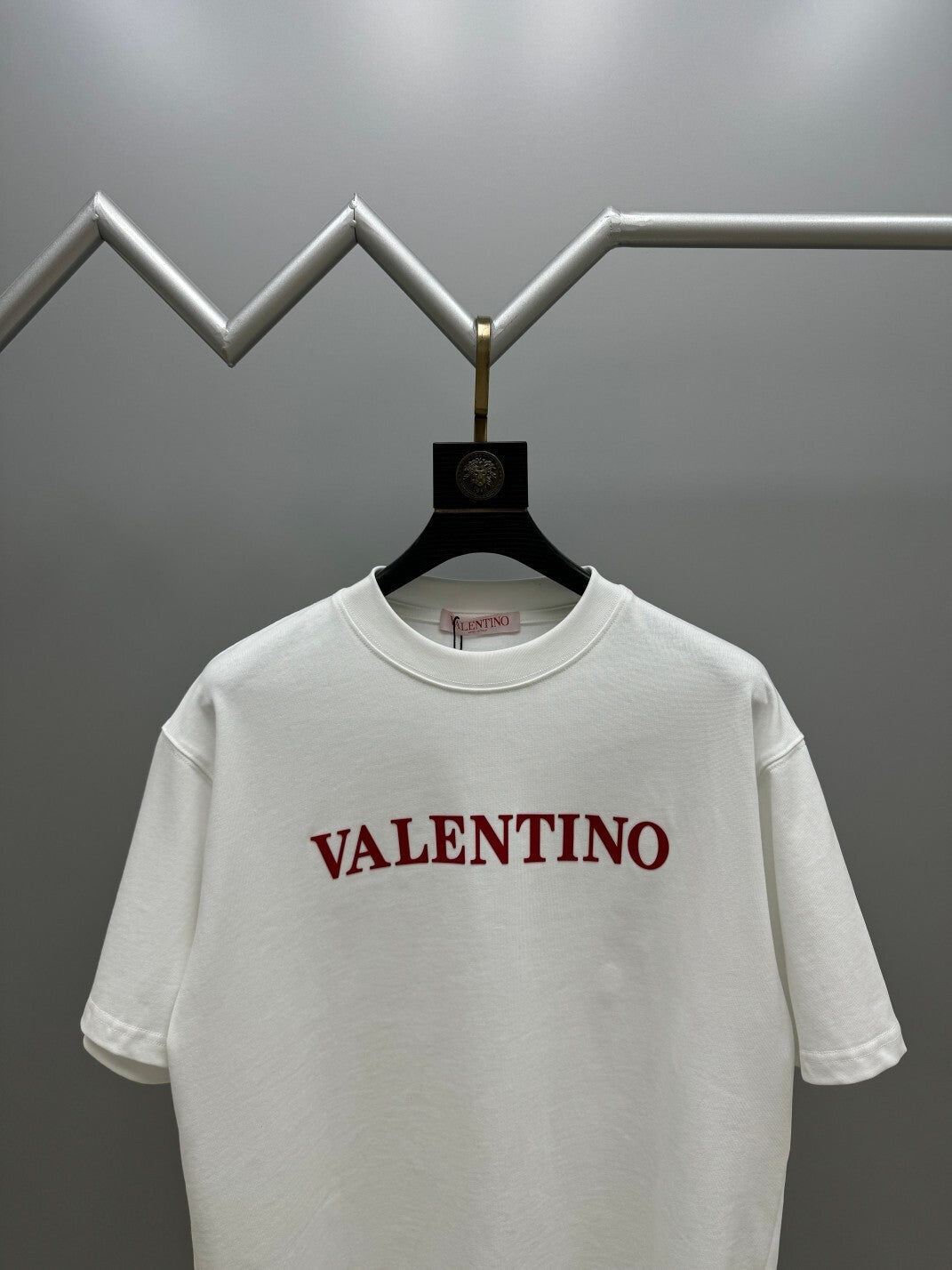 V - TSHIRT