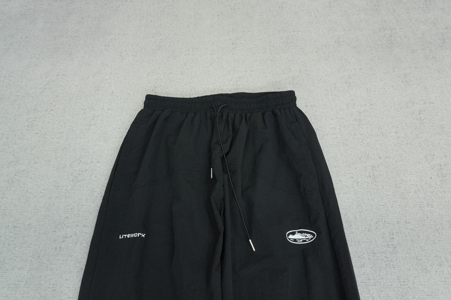 C - SWEATPANTS