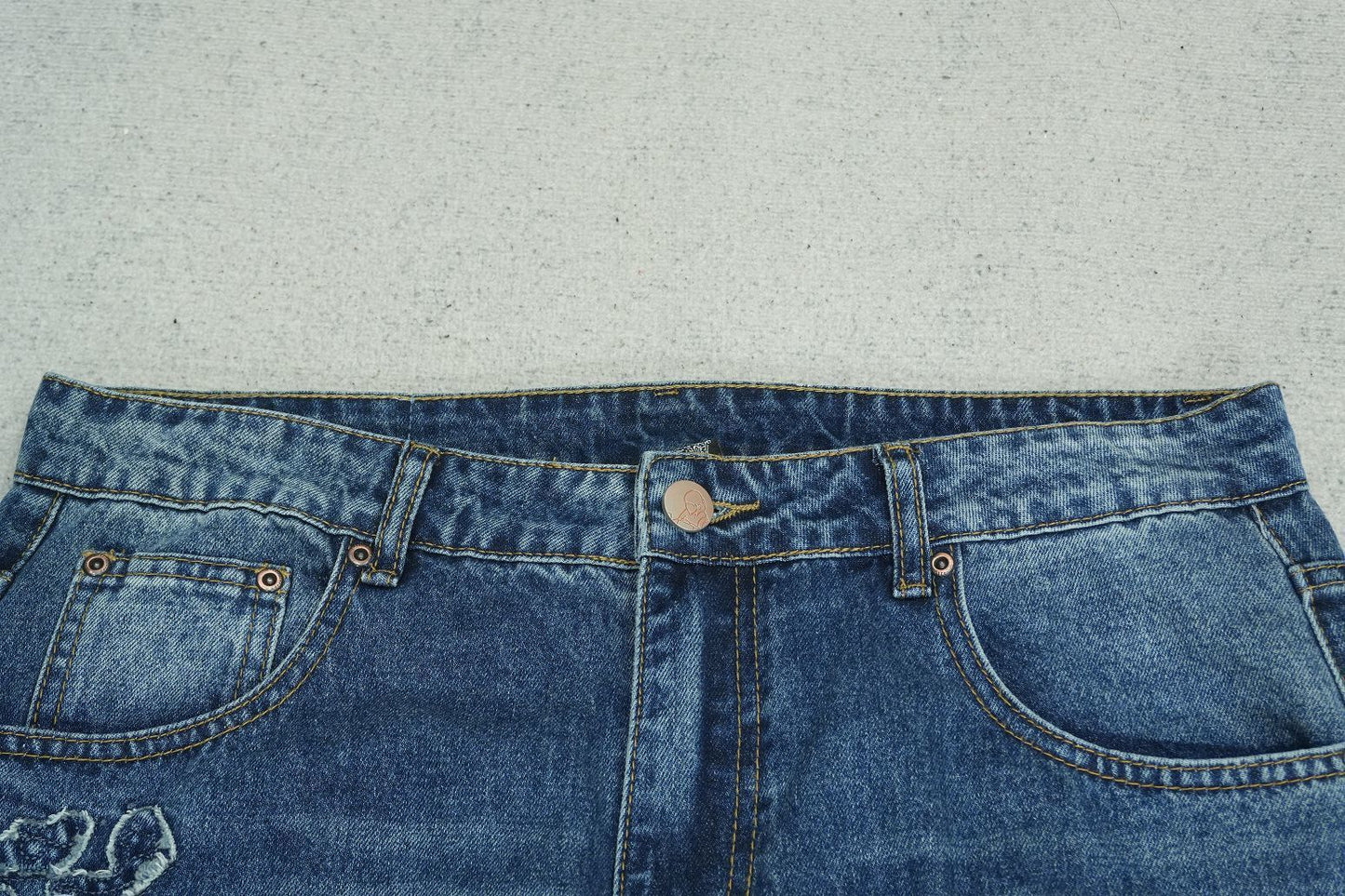 D - JEANS