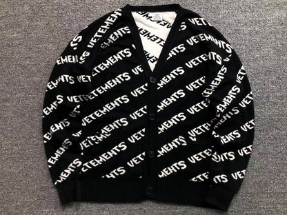 V - SWEATER