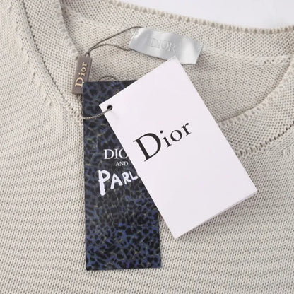 D - SWEATER