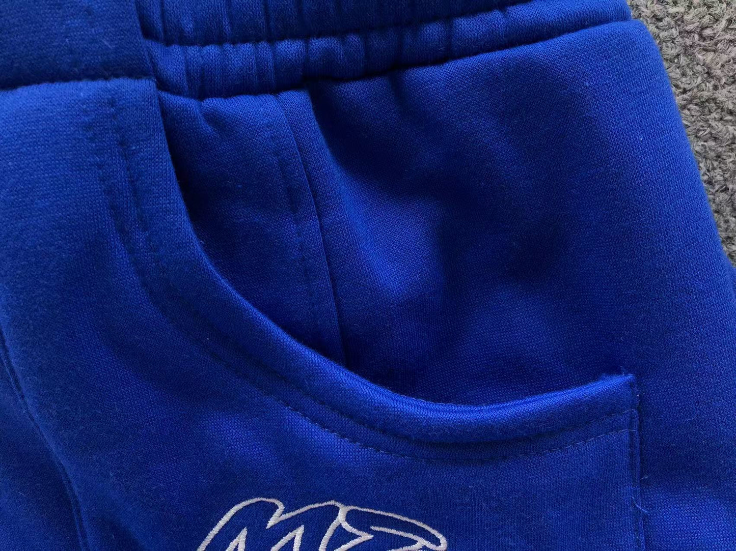 M - SHORTS