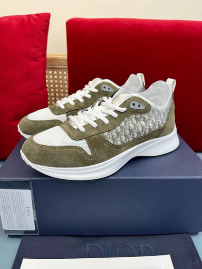 D - SNEAKERS
