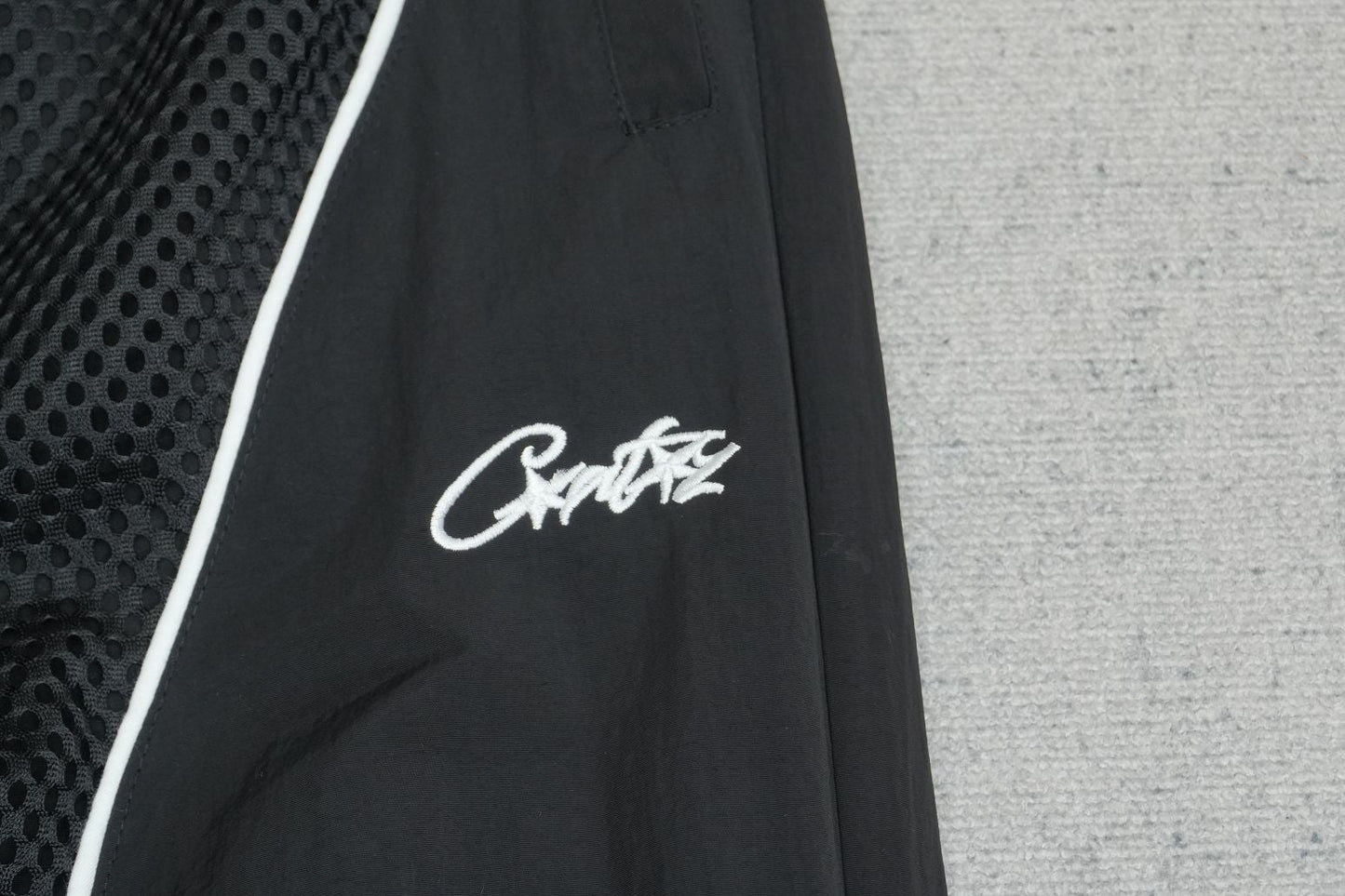 C - SWEATPANTS