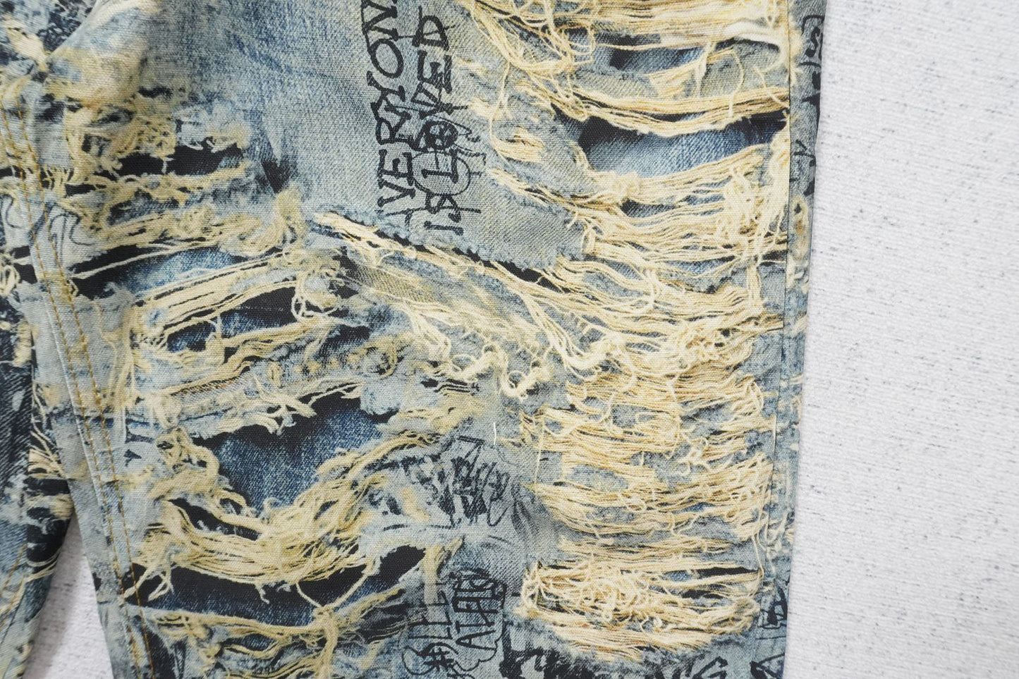 A - JEANS