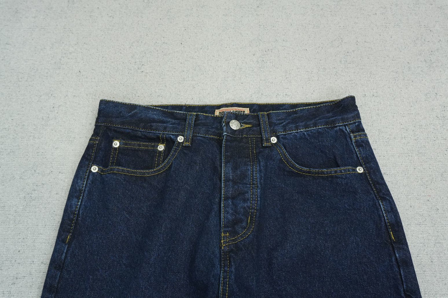 C - JEANS