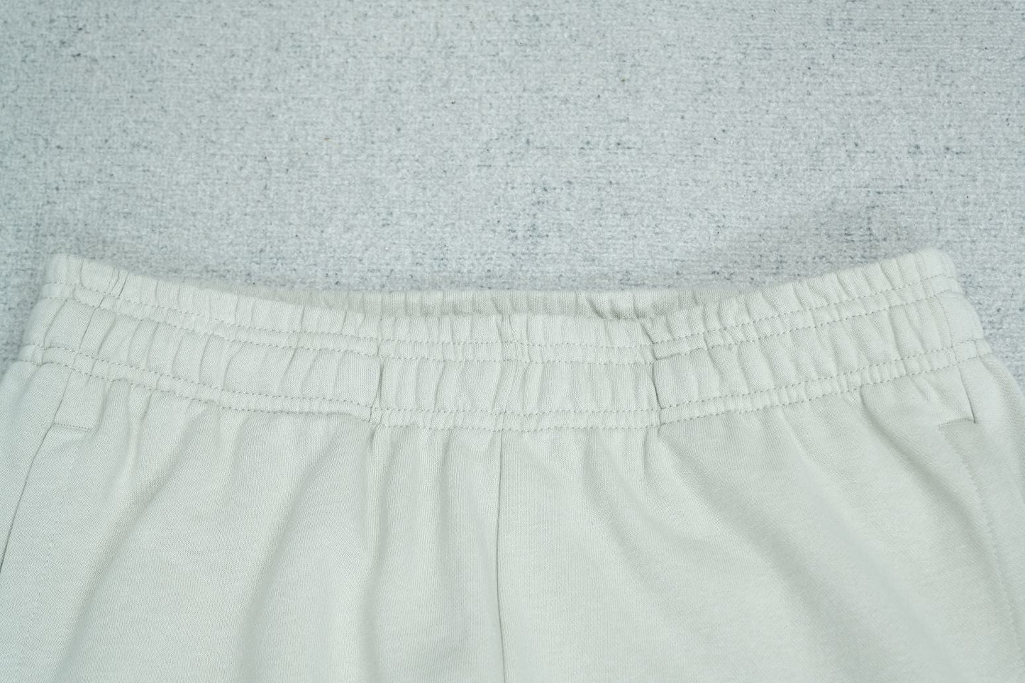 C - SWEATPANTS