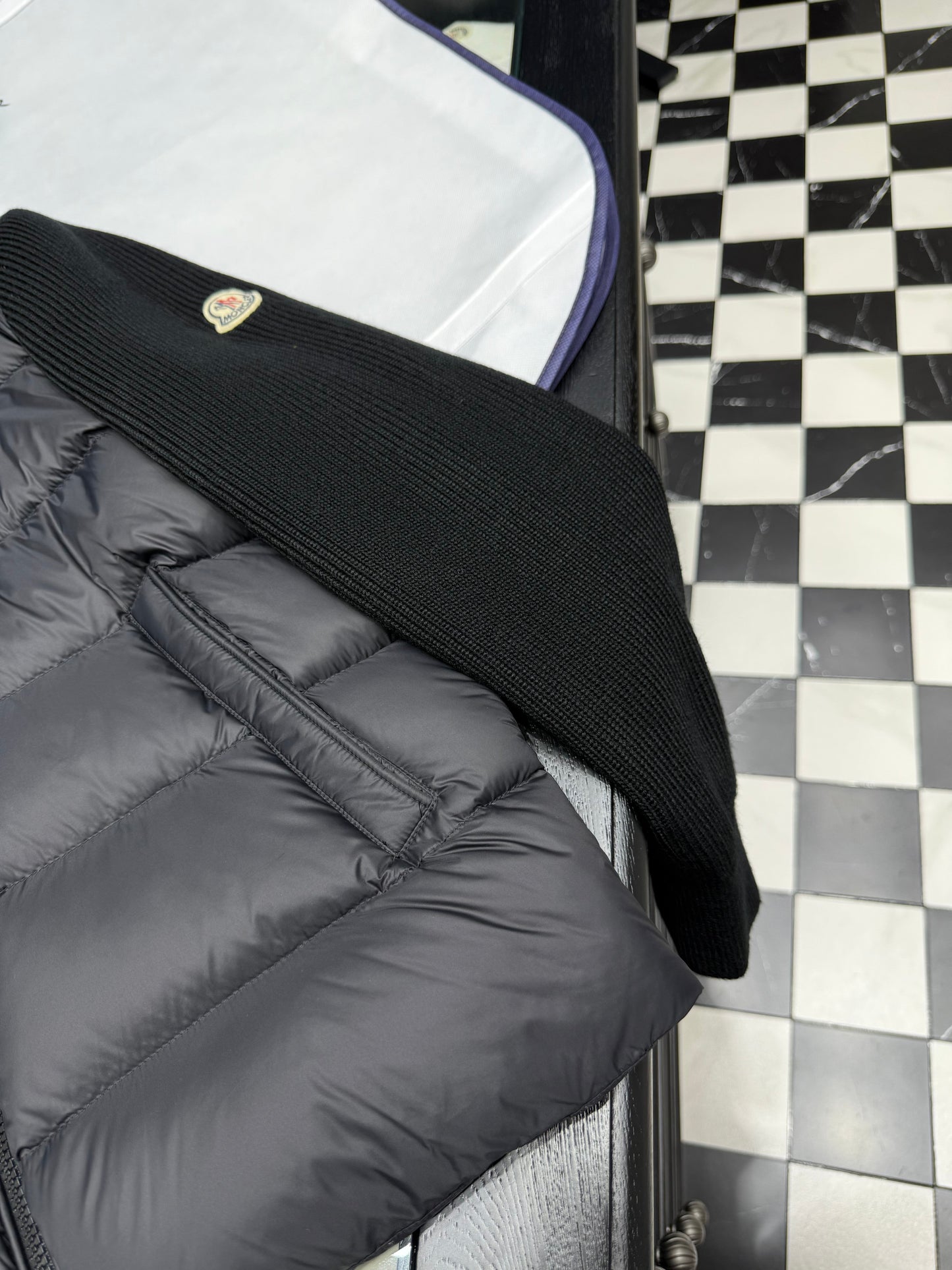 V - CARDIGAN