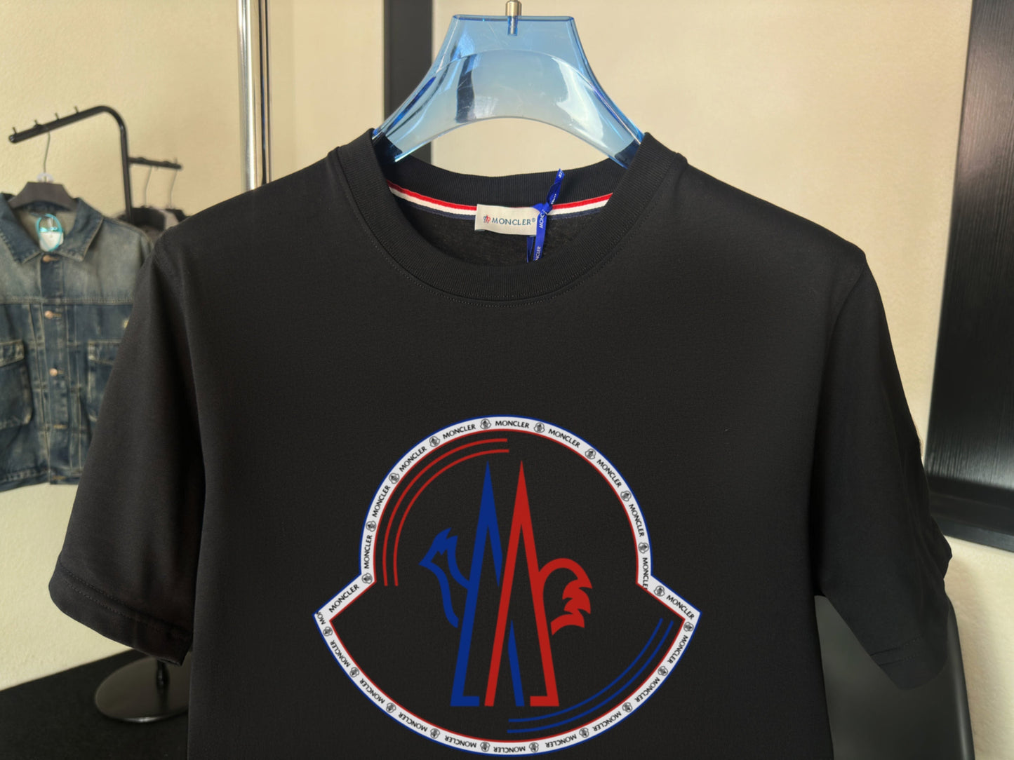M - TSHIRT