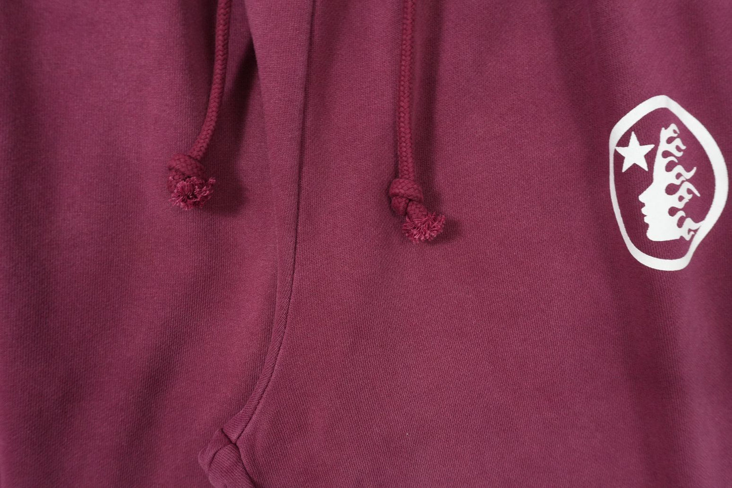 H - SWEATPANTS
