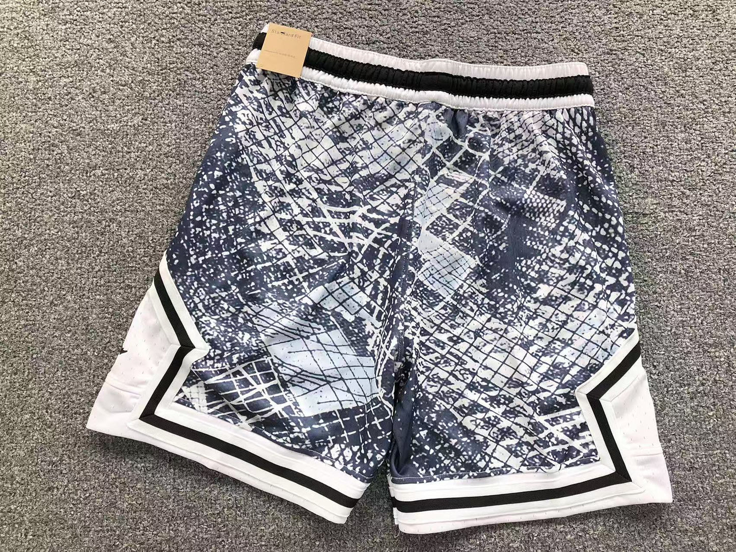 N - SHORTS