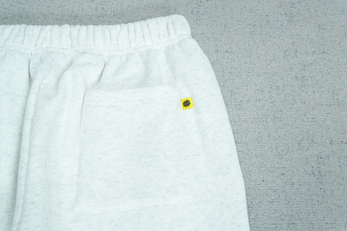 B - SWEATPANTS