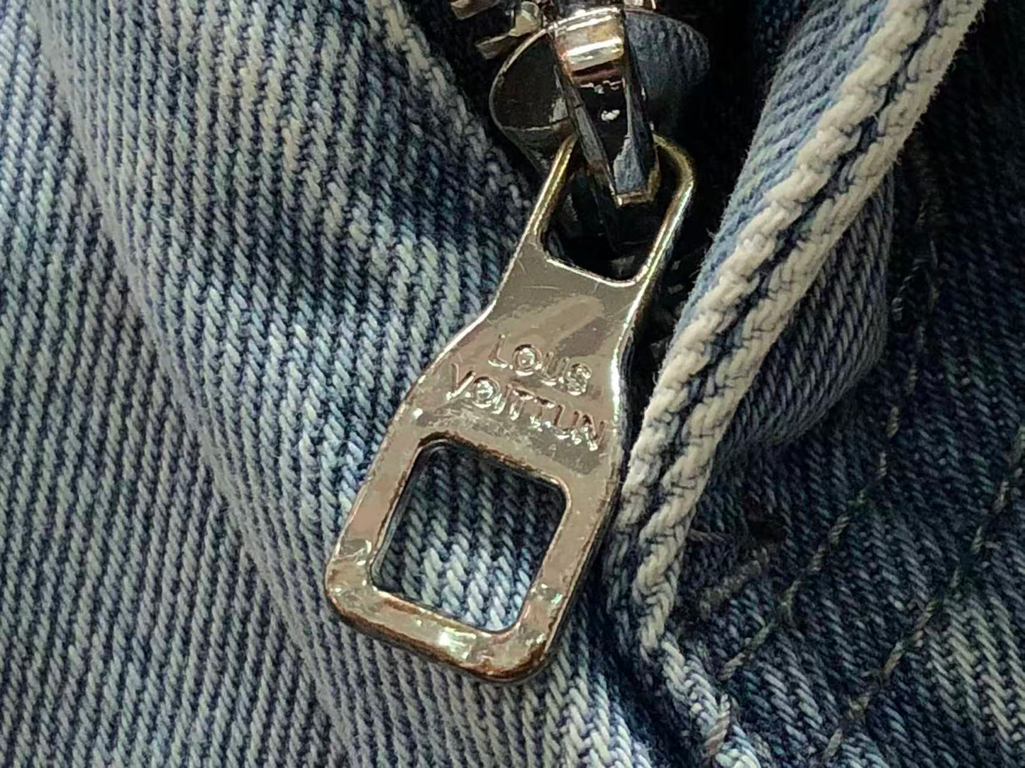 L - SHORTS