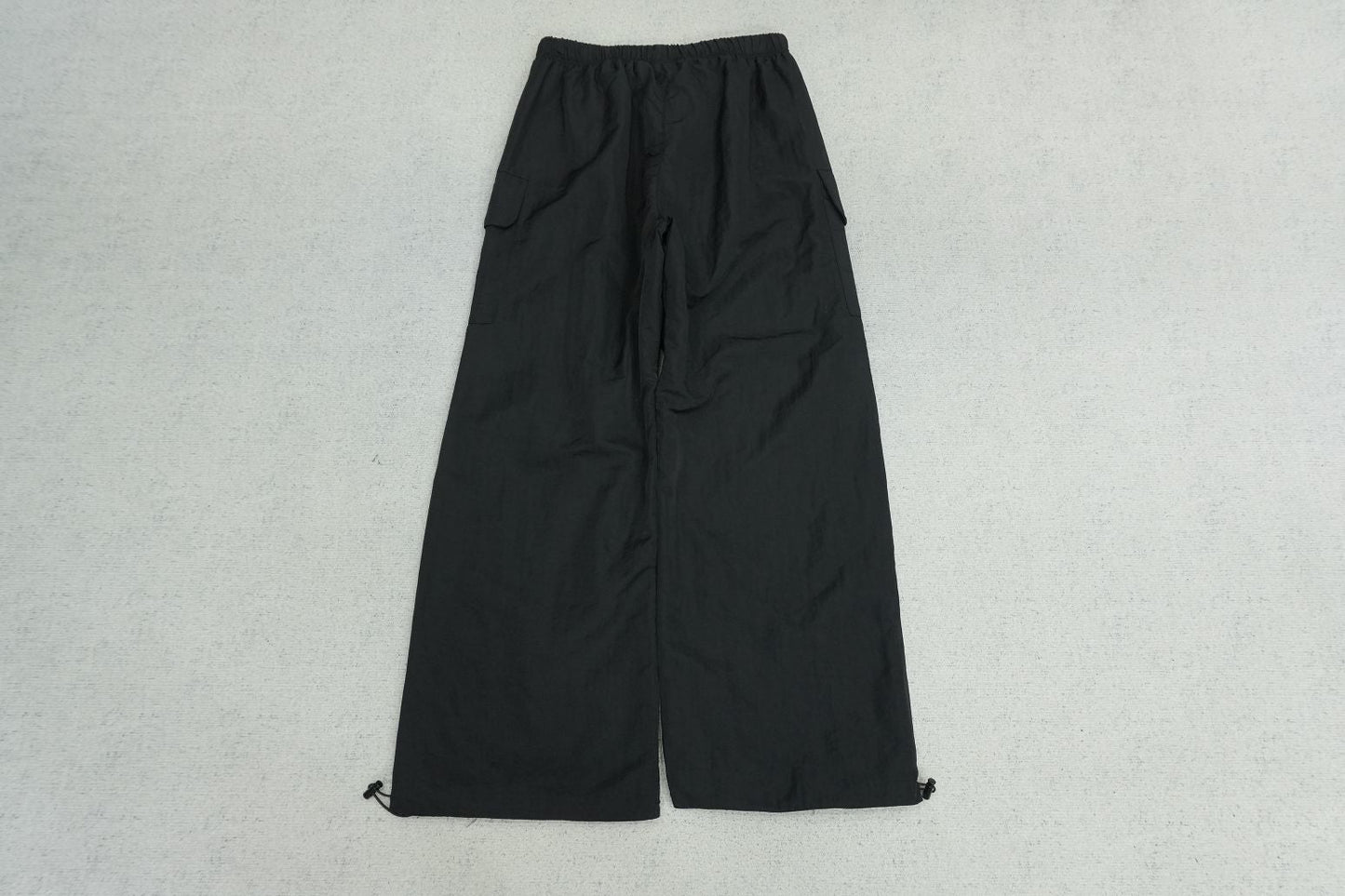 F - SWEATPANTS