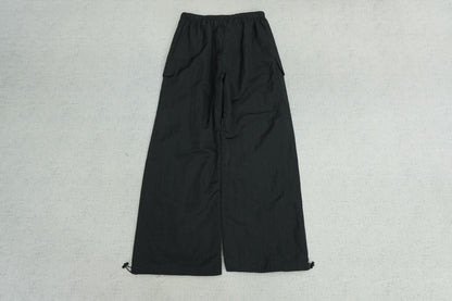 F - SWEATPANTS