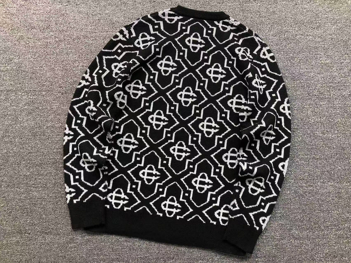 C - SWEATER