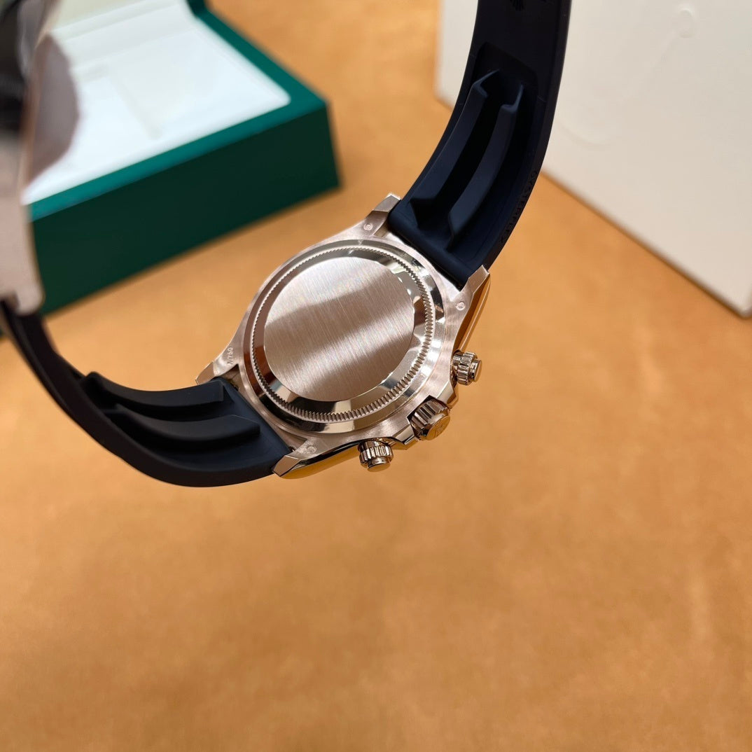 M - Watch