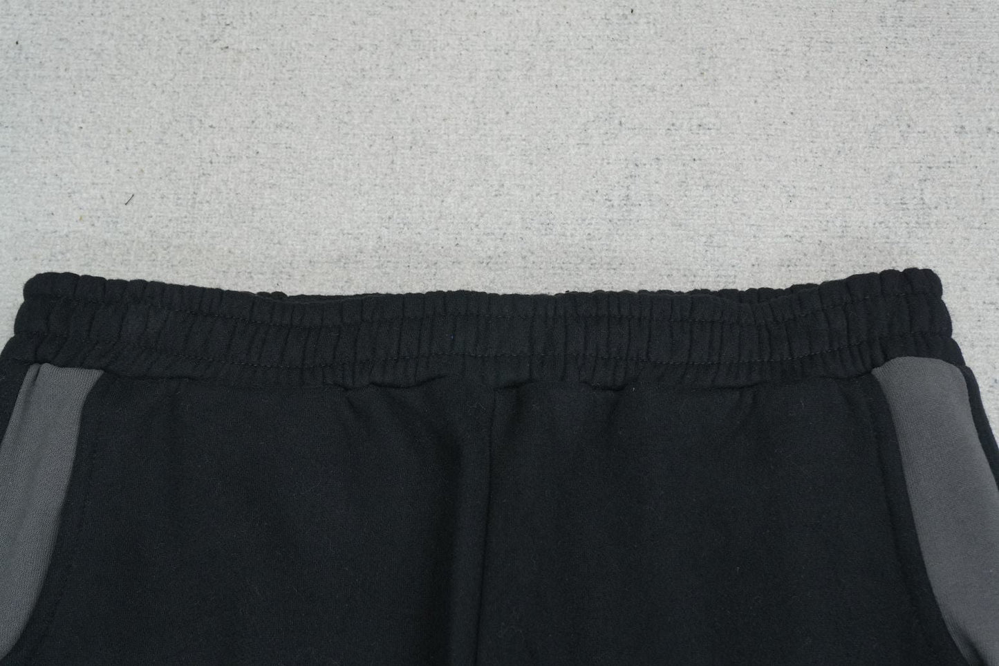 M - SWEATPANTS