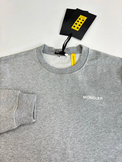 M  - SWEATER