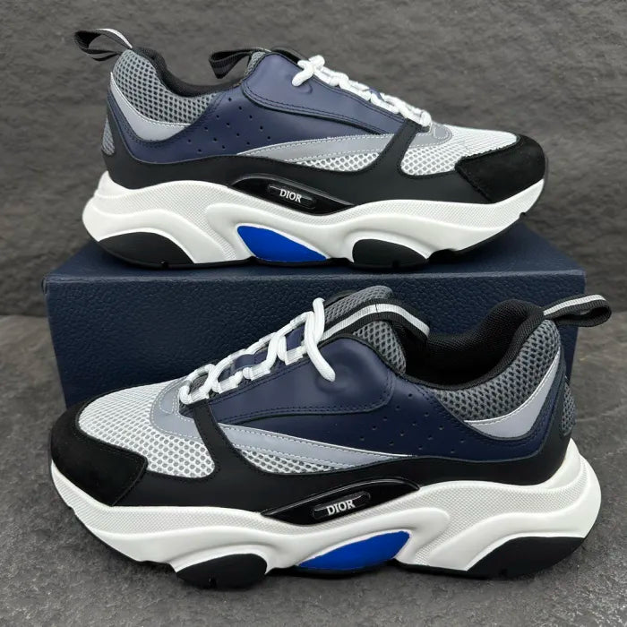 D - SNEAKERS