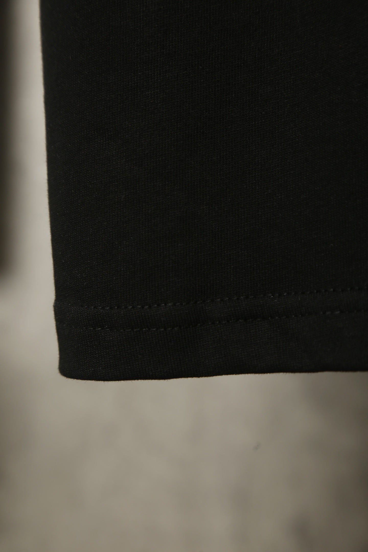 L - TSHIRT