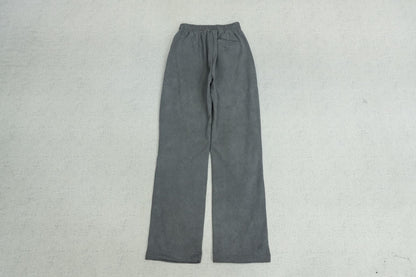 F - SWEATPANTS
