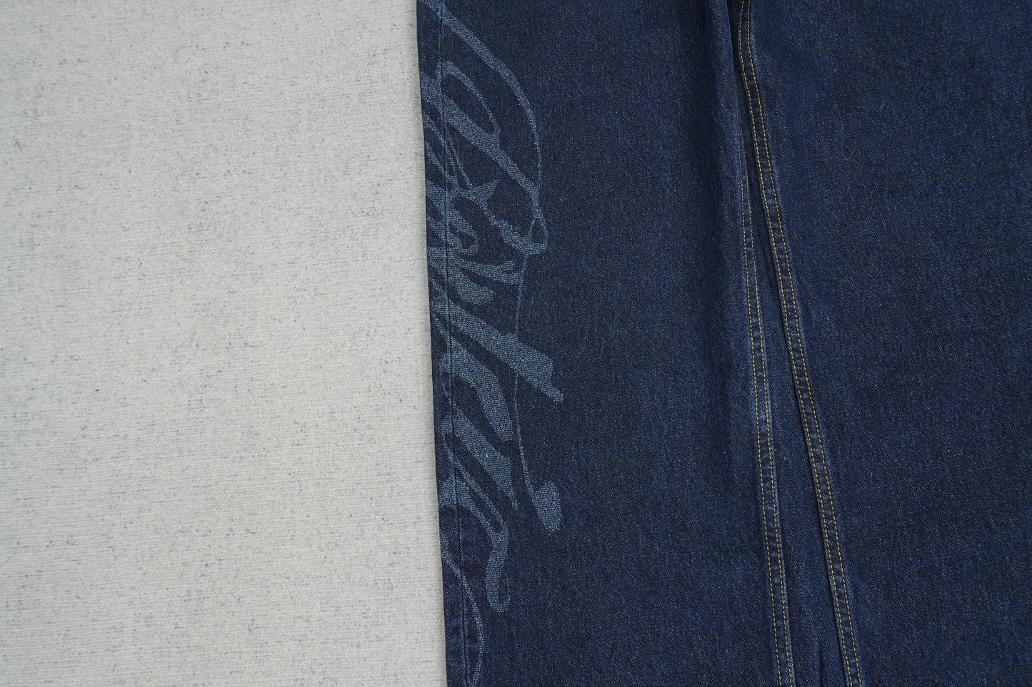 C - JEANS