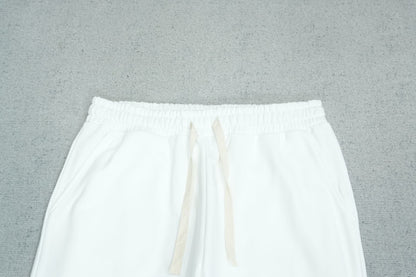 V - SWEATPANTS