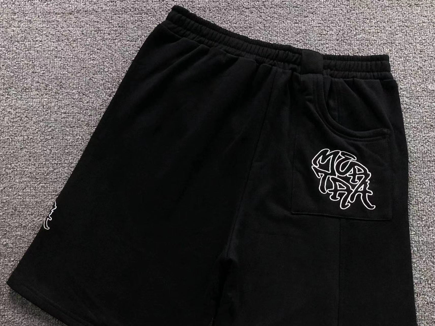 M - SHORTS
