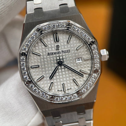 P - Watch
