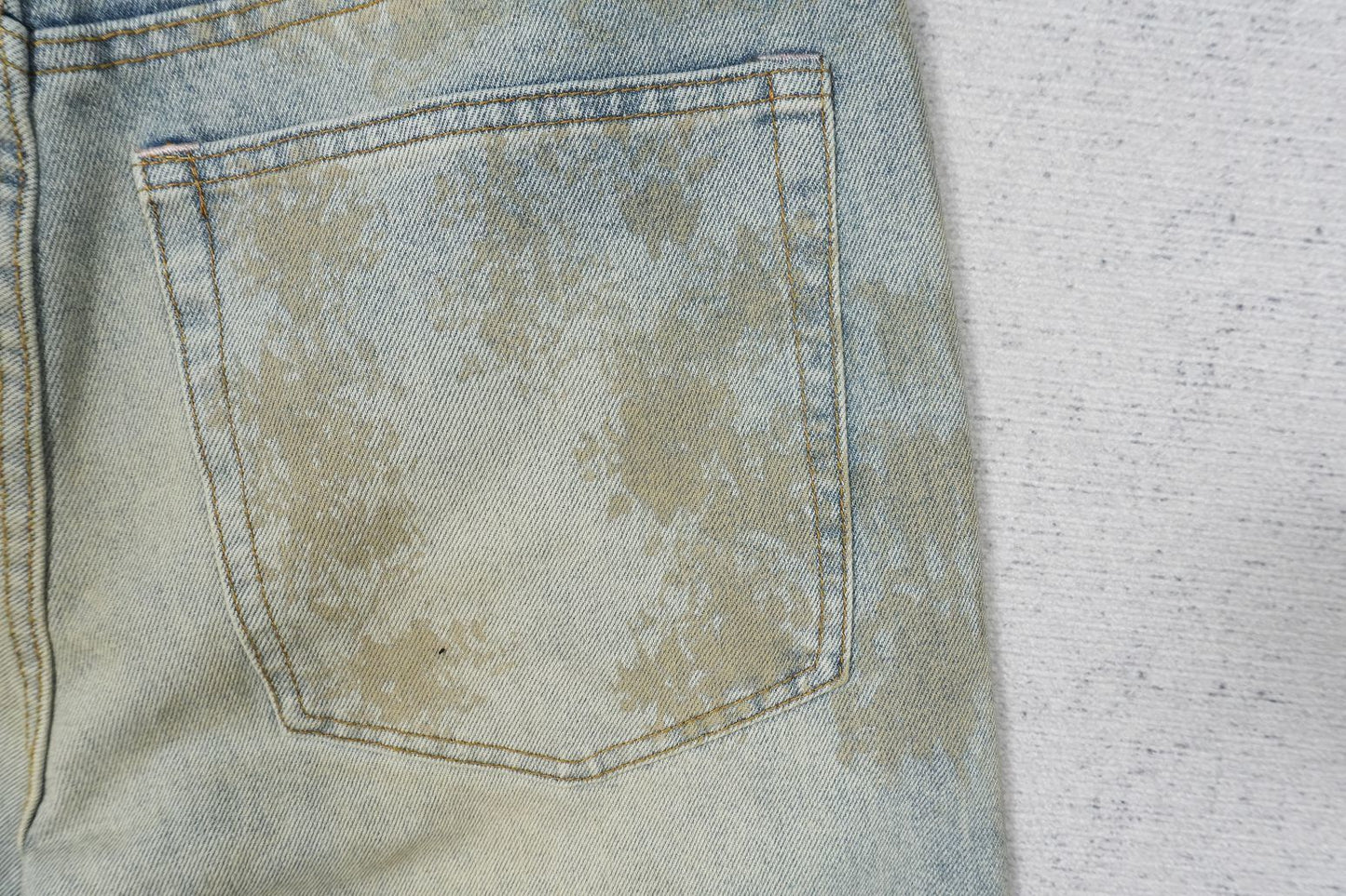 A - JEANS