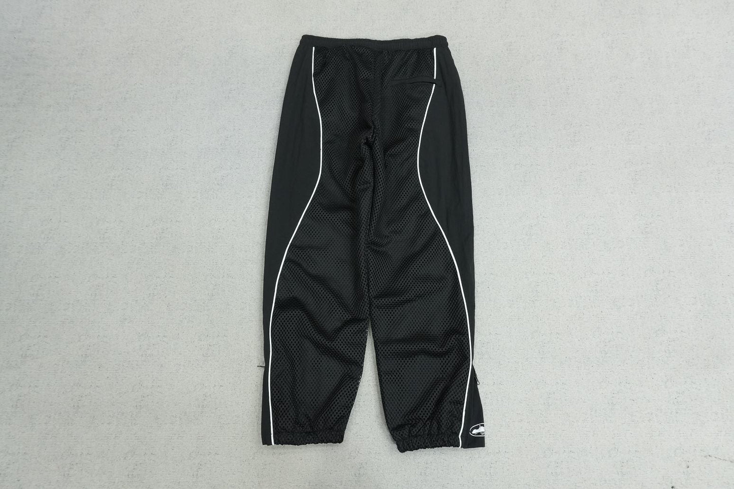C - SWEATPANTS
