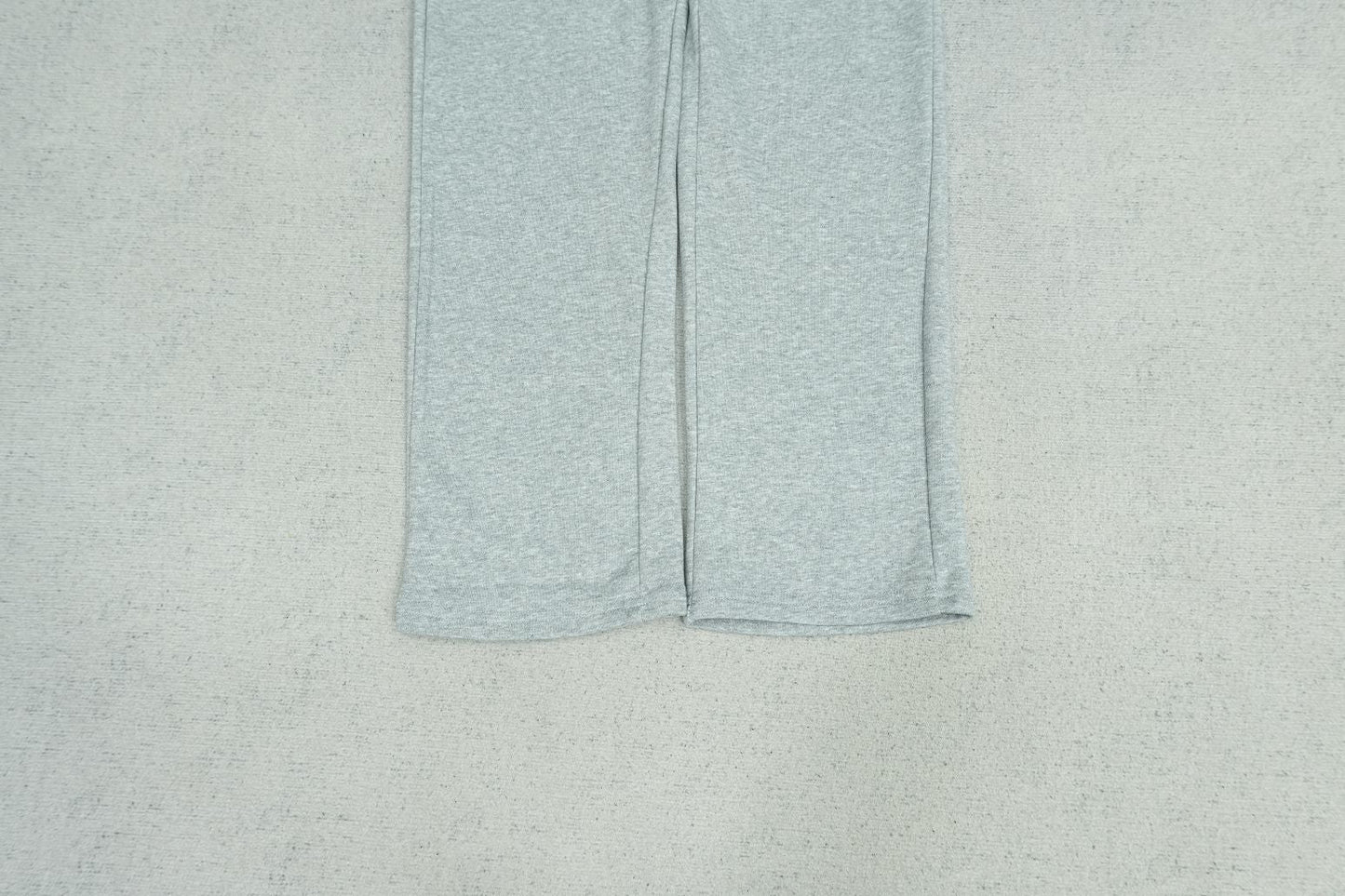 C - SWEATPANTS