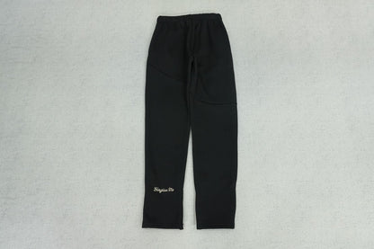 S - SWEATPANTS