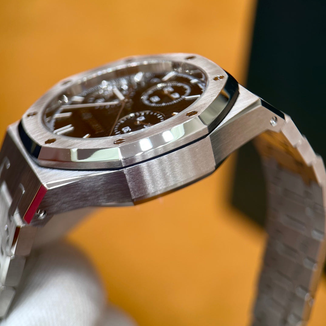 P - Watch