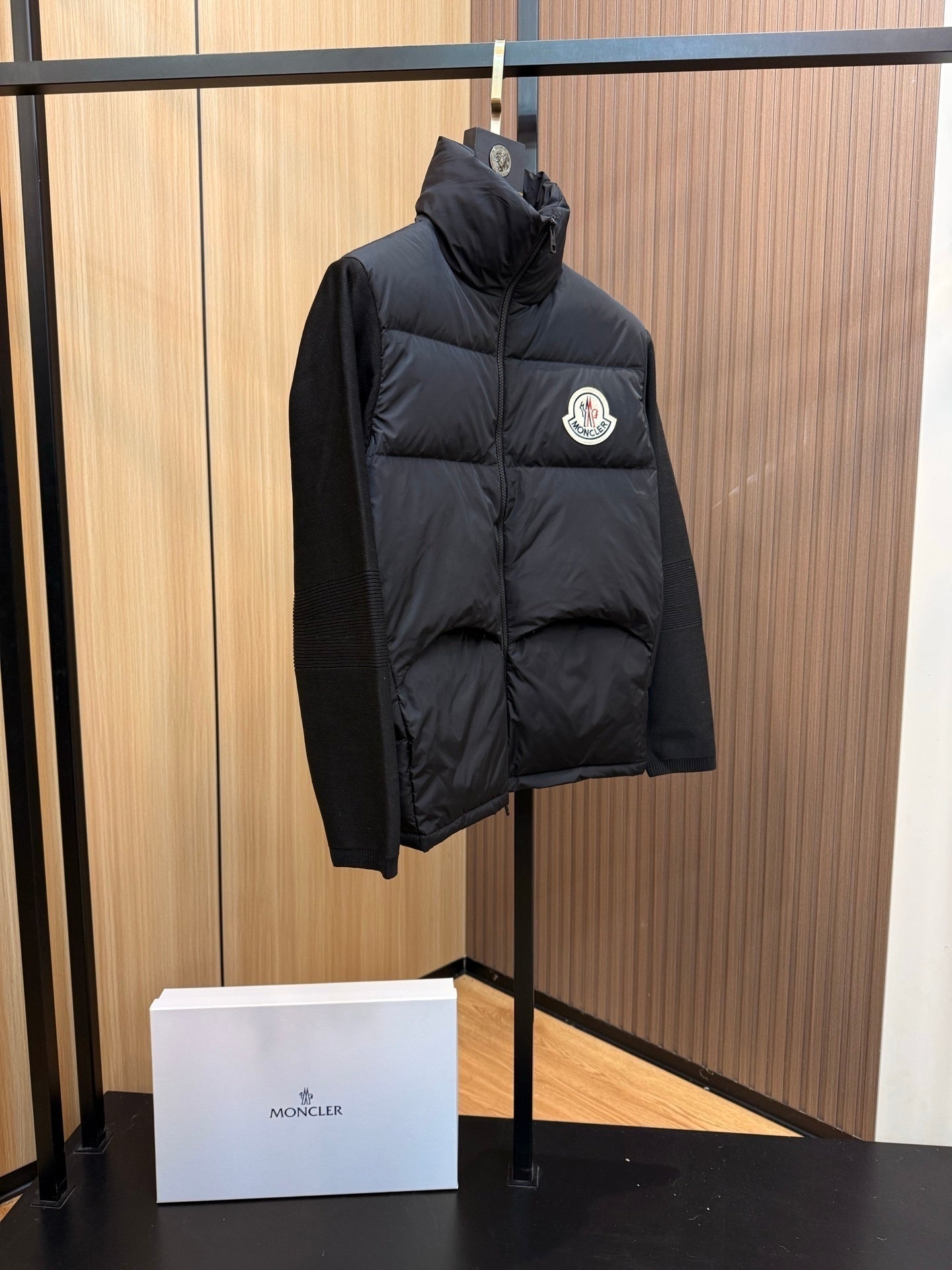 H - CARDIGAN