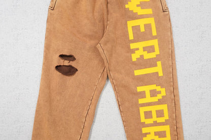 V - SWEATPANTS