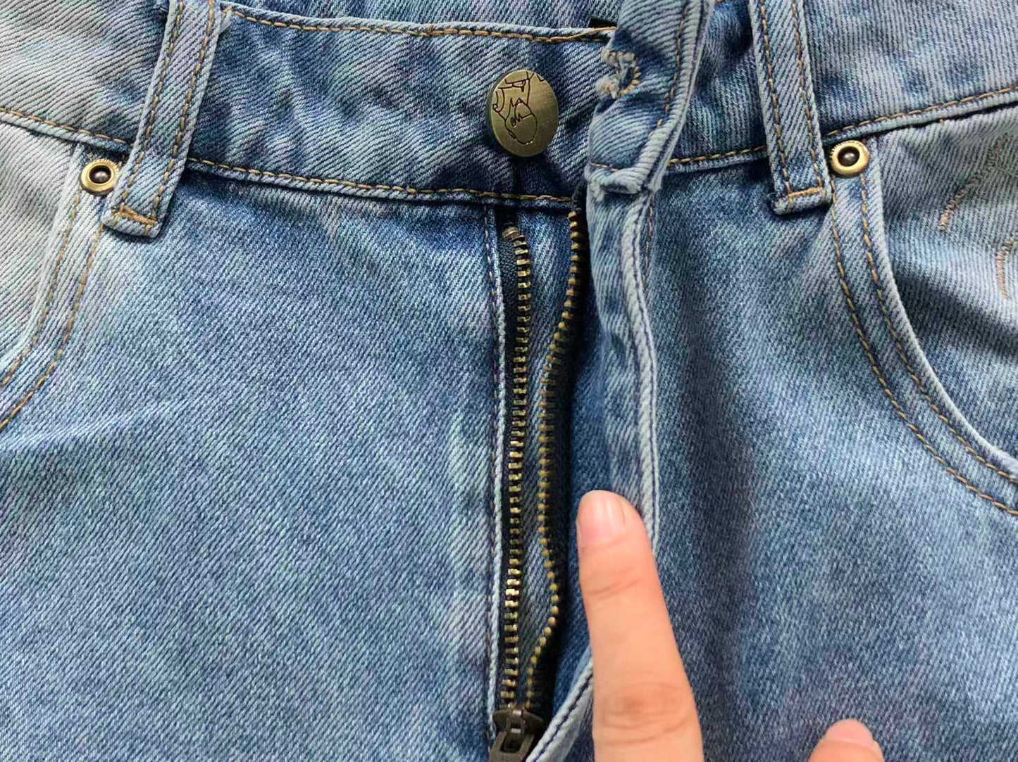 D - SHORTS