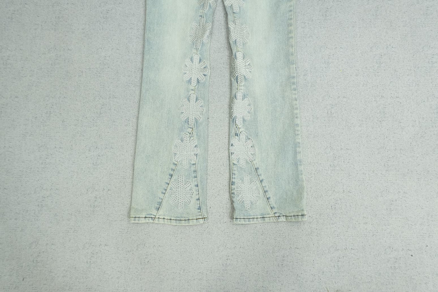 L - JEANS