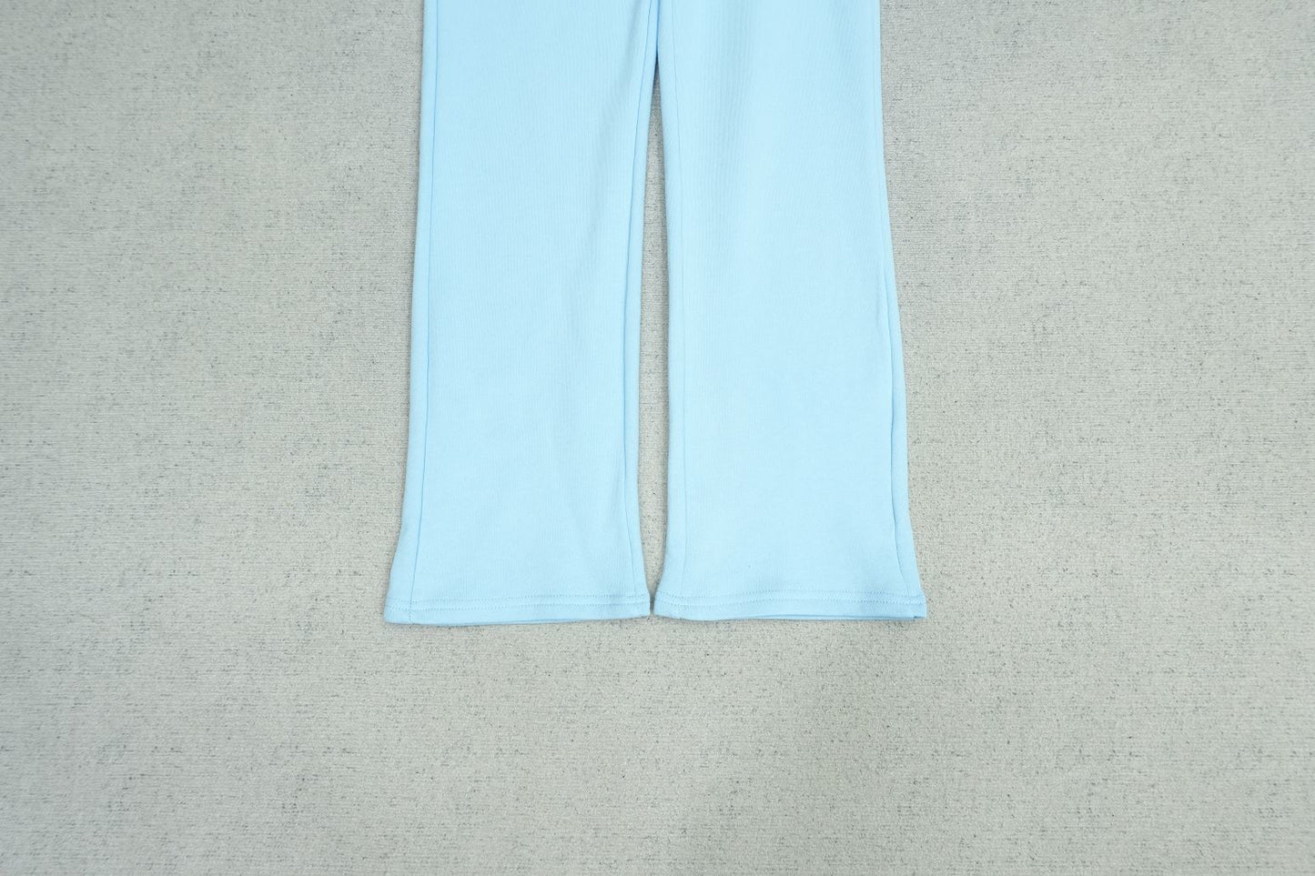 C - SWEATPANTS