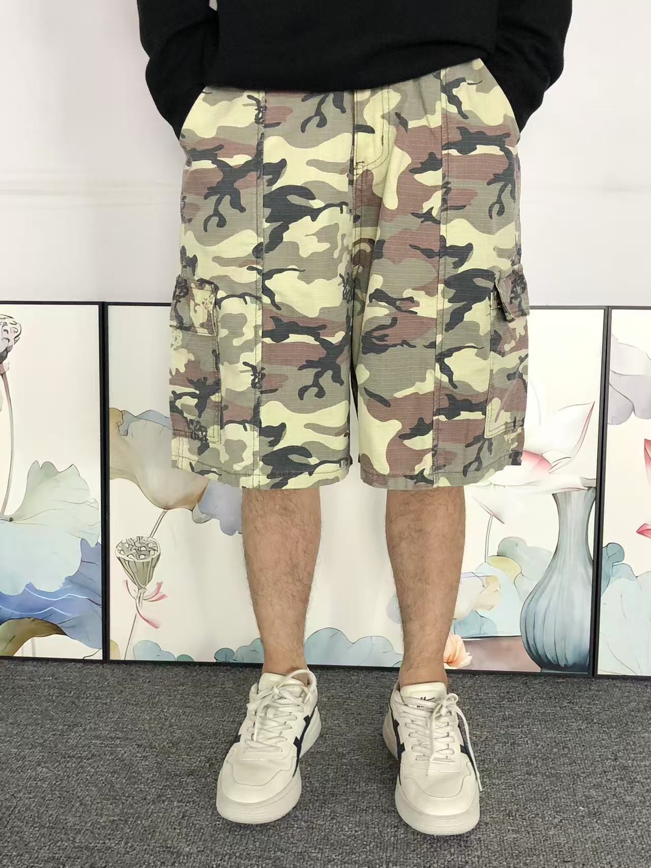 M - SHORTS