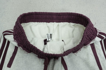 V - SWEATPANTS
