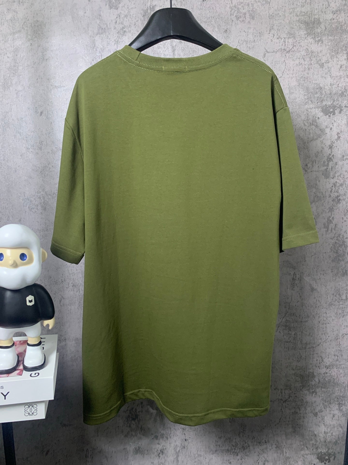 L - TSHIRT