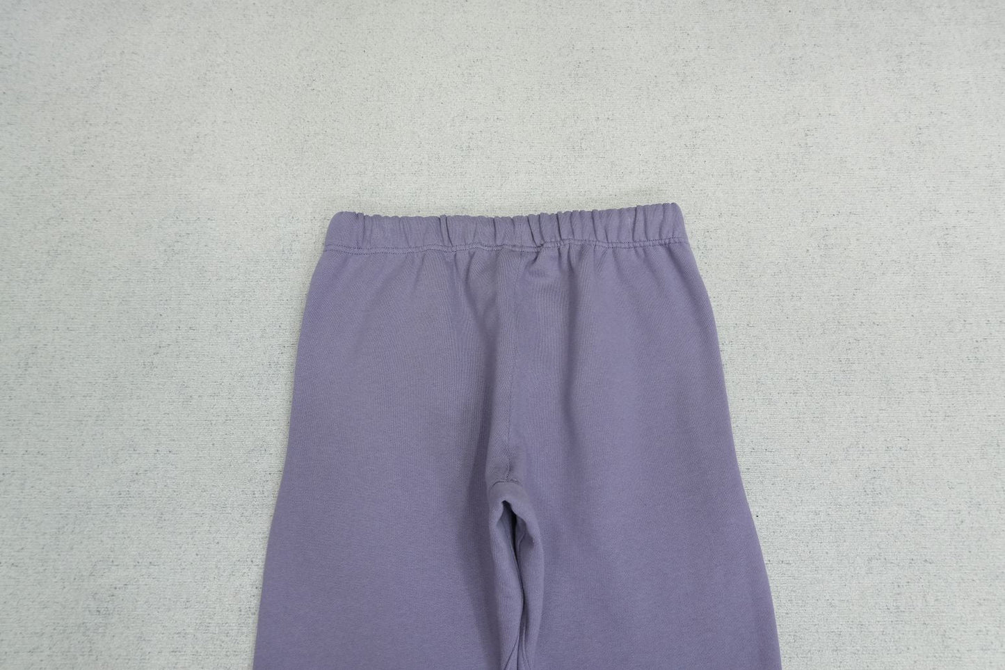 F - SWEATPANTS