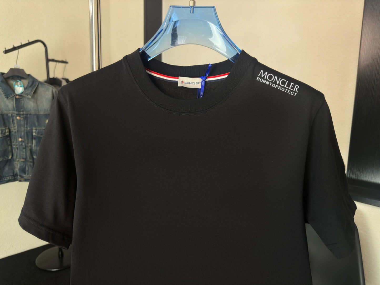 M - TSHIRT