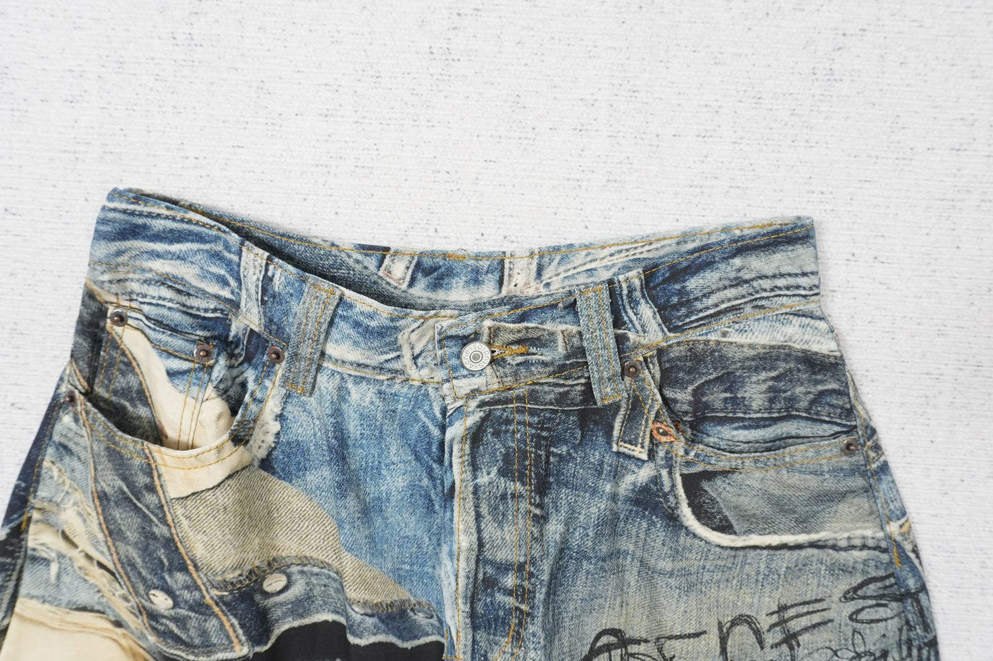 A - JEANS