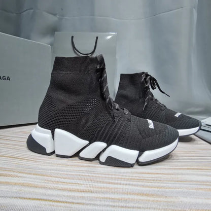 B - SNEAKERS