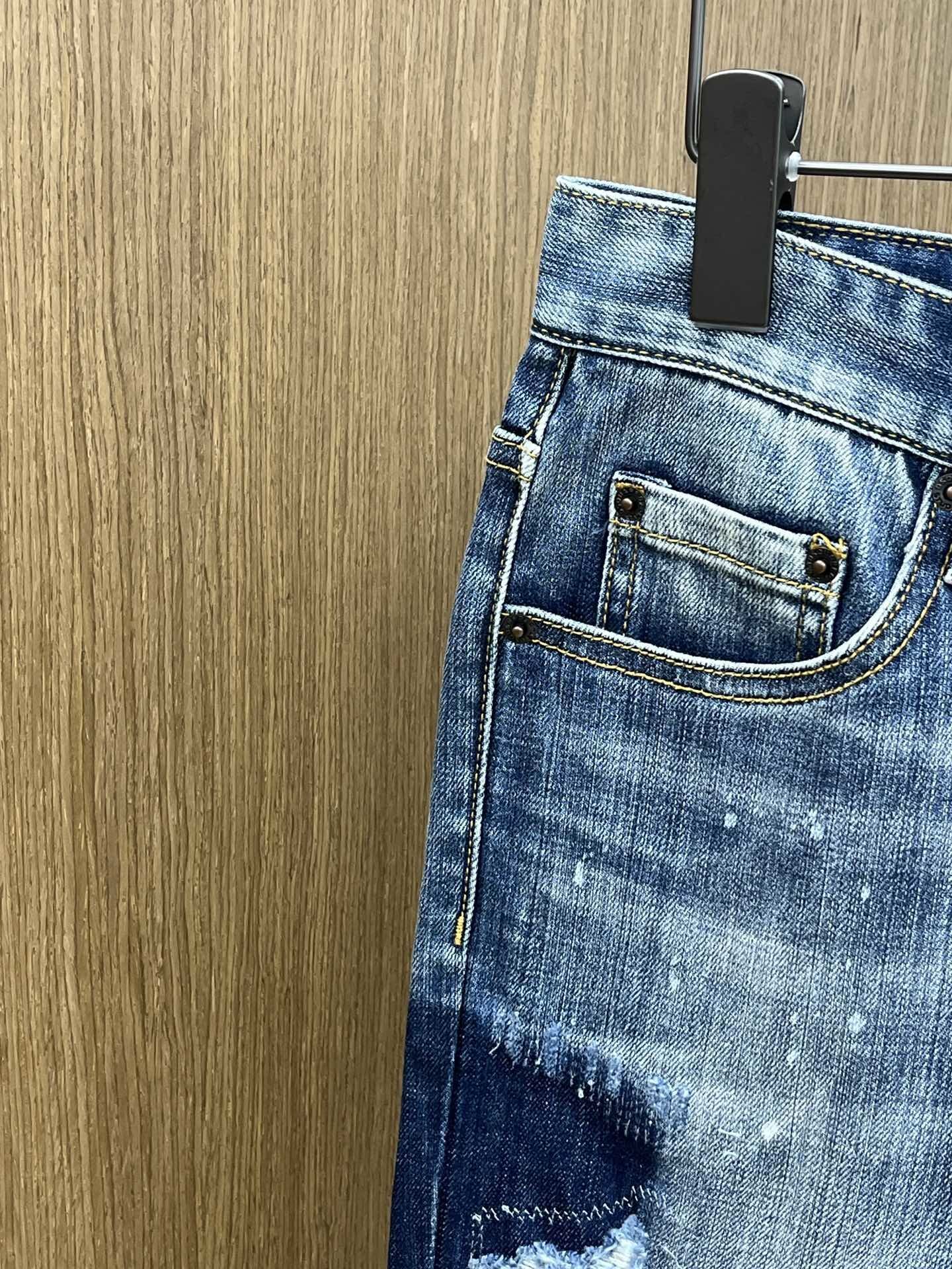 D - JEANS