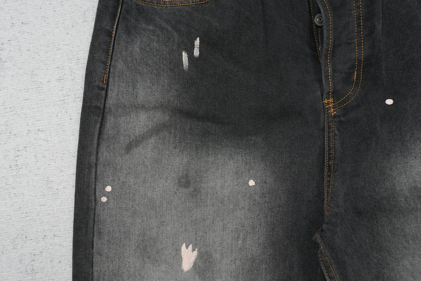 A - JEANS