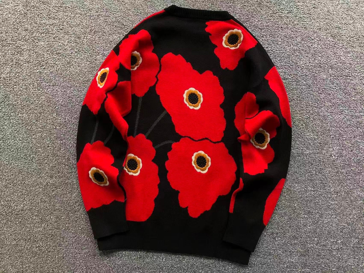 L - SWEATER